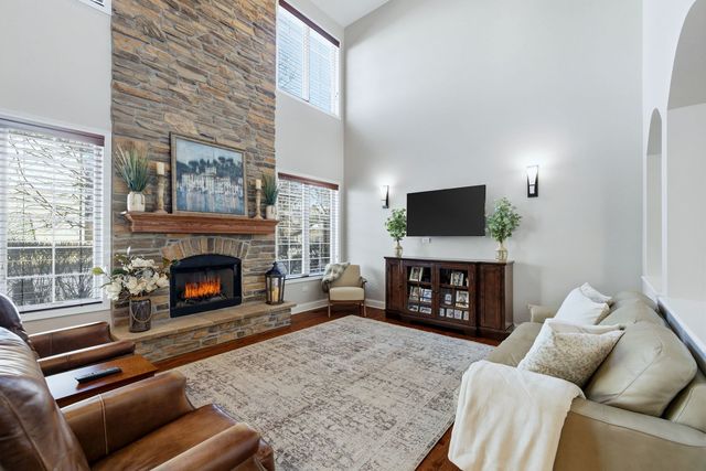 1715 Amelia Court, Naperville, IL 60565