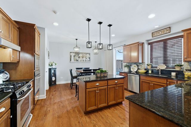 1715 Amelia Court, Naperville, IL 60565