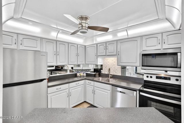 935 N Halifax Ave Apt 1106, Daytona Beach, FL 32118