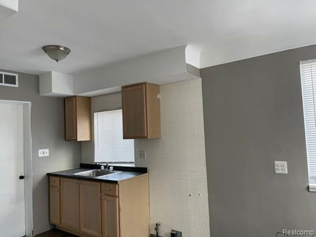 8909 Burt Road, Detroit, MI 48228