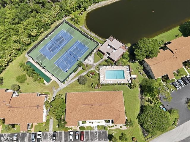 5702 Foxlake DR 4, North Fort Myers, FL 33917