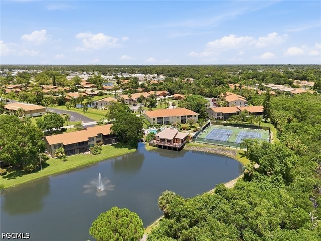 5702 Foxlake DR 4, North Fort Myers, FL 33917