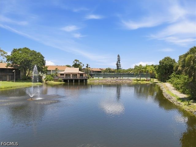 5702 Foxlake DR 4, North Fort Myers, FL 33917