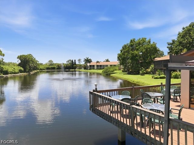 5702 Foxlake DR 4, North Fort Myers, FL 33917