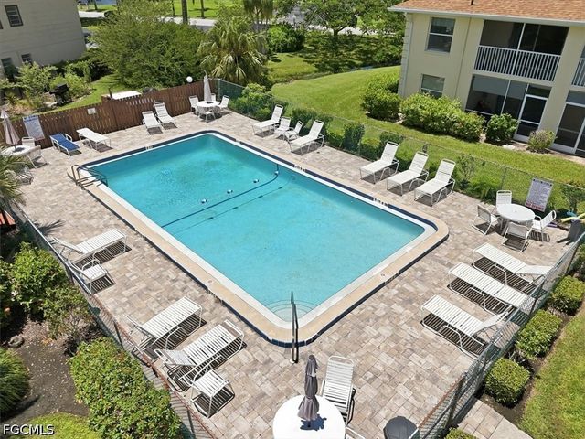 5702 Foxlake DR 4, North Fort Myers, FL 33917