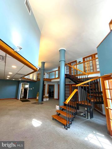 5001 N BROAD ST, Philadelphia, PA 19141