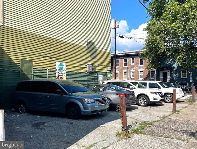 5001 N BROAD ST, Philadelphia, PA 19141