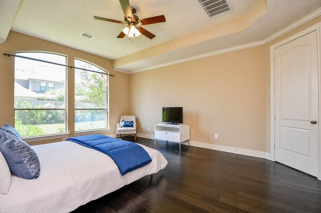 1731 Pampas Trail Drive, Friendswood, TX 77546