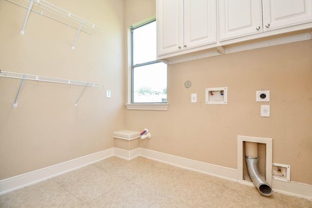 1731 Pampas Trail Drive, Friendswood, TX 77546