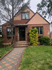8217 263rd Street, Glen Oaks, NY 11004