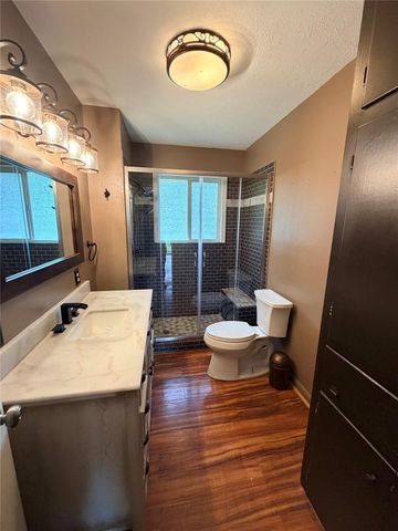 2111 Bush Drive, Huntsville, TX 77320