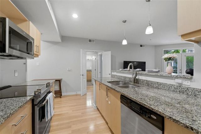 390 17th Street NW 3038, Atlanta, GA 30363