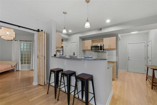 390 17th Street NW 3038, Atlanta, GA 30363