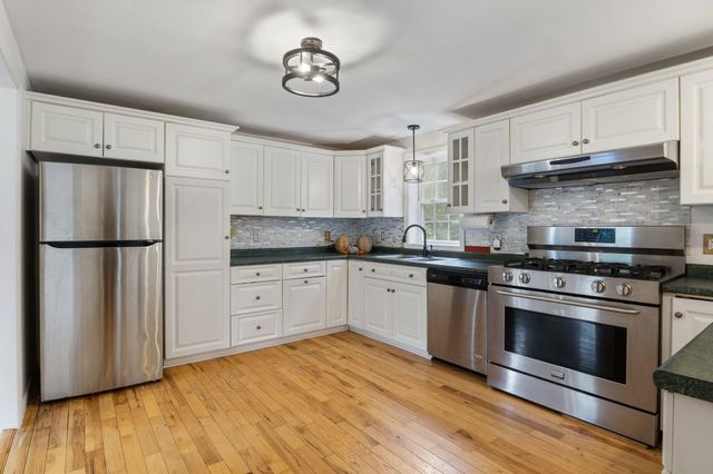 26 Kacie Lane, Danville, NH 03819