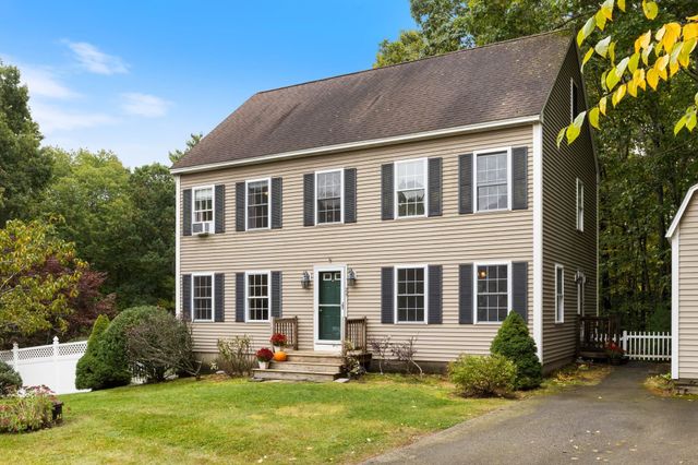 26 Kacie Lane, Danville, NH 03819