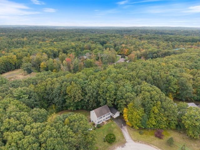 26 Kacie Lane, Danville, NH 03819