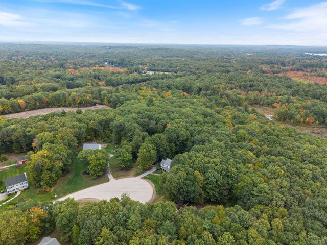 26 Kacie Lane, Danville, NH 03819