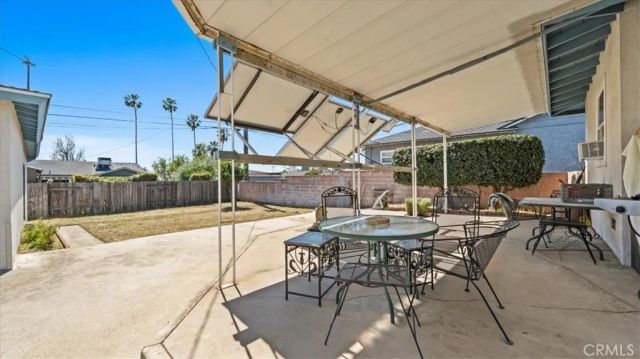 941 W Yale Street, Ontario, CA 91762