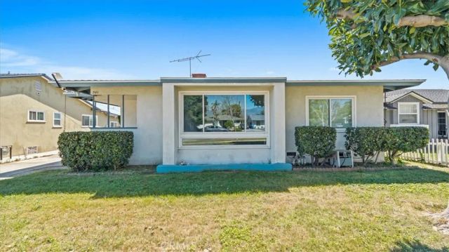 941 W Yale Street, Ontario, CA 91762