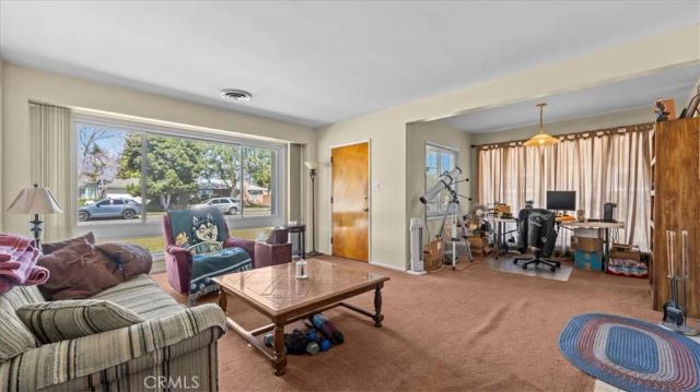 941 W Yale Street, Ontario, CA 91762