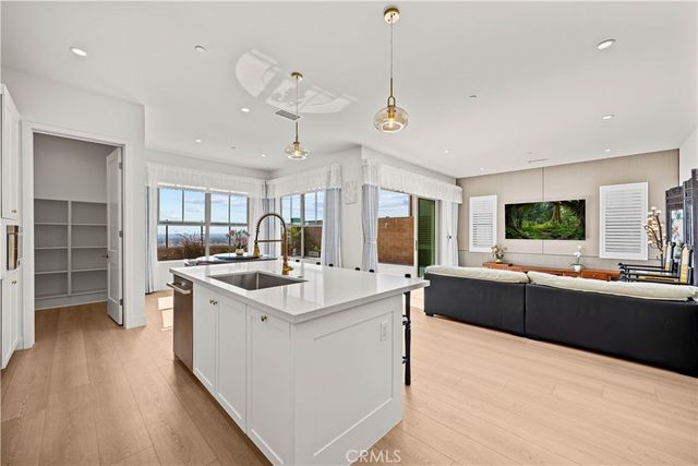 103 Eversedge, Irvine, CA 92618