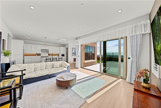 103 Eversedge, Irvine, CA 92618