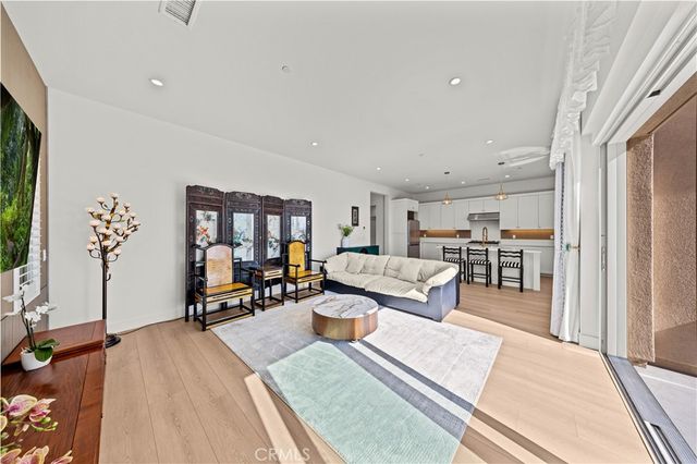 103 Eversedge, Irvine, CA 92618