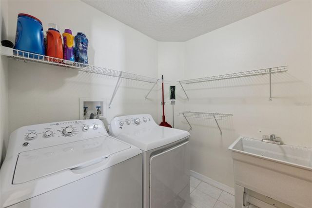 6629 WINDER OAKS BOULEVARD, Orlando, FL 32819