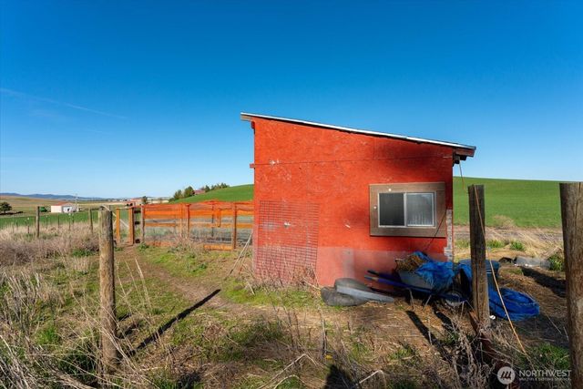 3514 E Watt Road, Spangle, WA 99031
