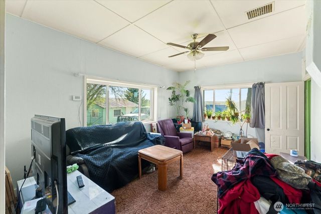 3514 E Watt Road, Spangle, WA 99031