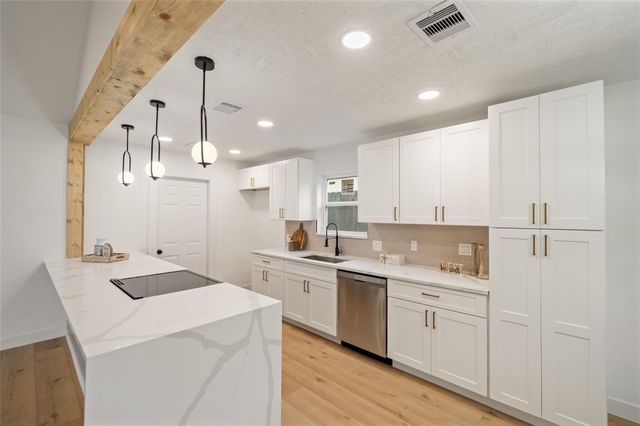 6234 Autumn Arbor Drive, Houston, TX 77092