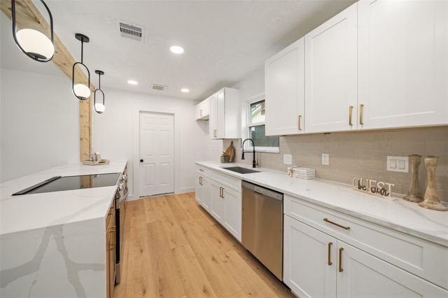 6234 Autumn Arbor Drive, Houston, TX 77092