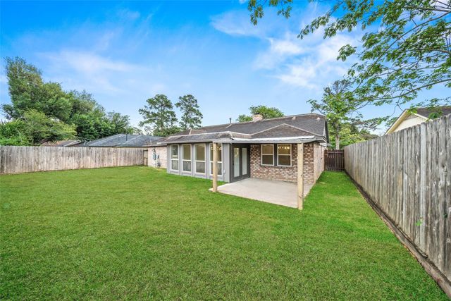 6234 Autumn Arbor Drive, Houston, TX 77092