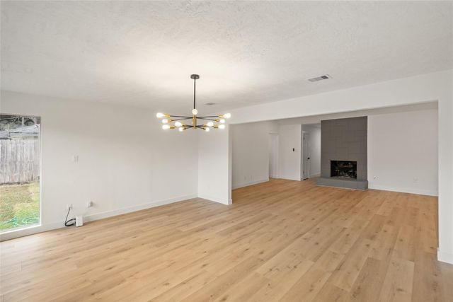 6234 Autumn Arbor Drive, Houston, TX 77092