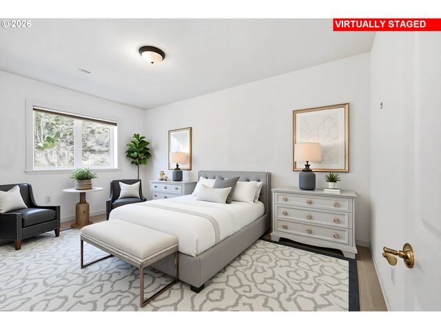 1611 Sw DICKINSON Ln, Portland, OR 97219