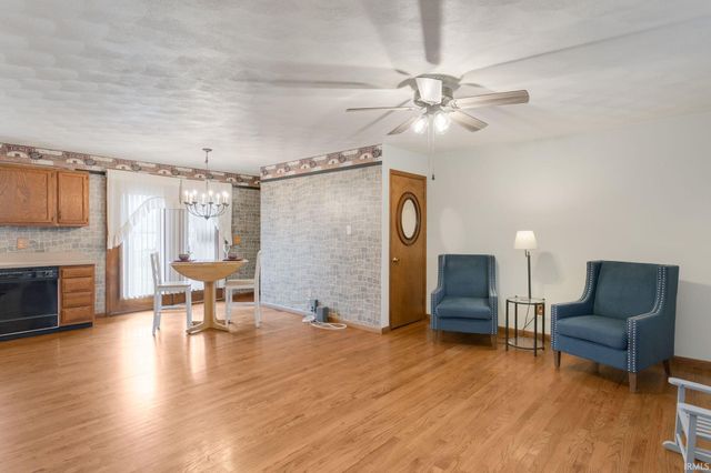 452 Miami Drive, Nappanee, IN 46550