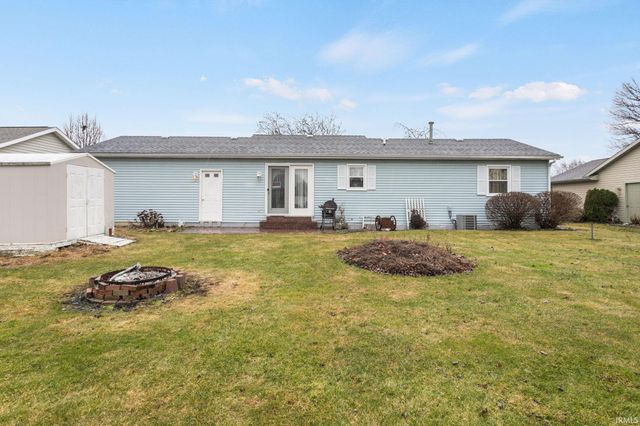 452 Miami Drive, Nappanee, IN 46550