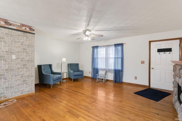 452 Miami Drive, Nappanee, IN 46550