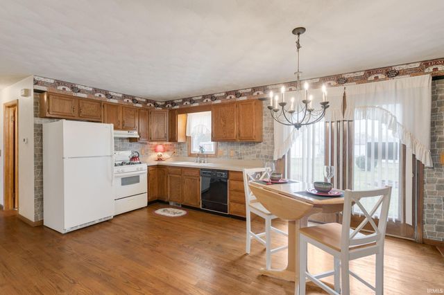 452 Miami Drive, Nappanee, IN 46550