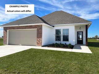 324 Tregre Lane, Thibodaux, LA 70301