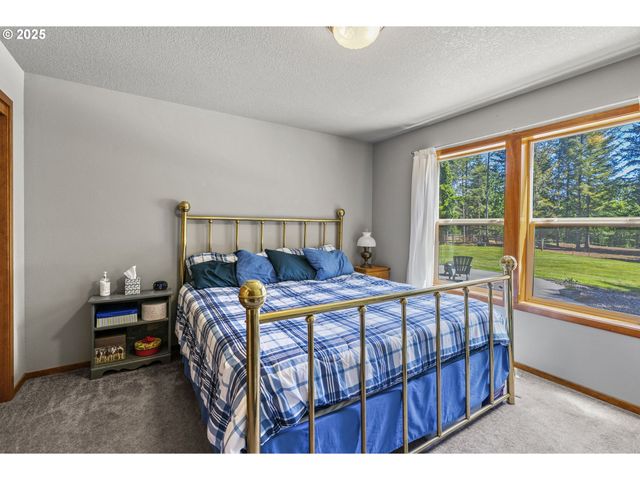 175 ELWOOD Rd, Castle Rock, WA 98611