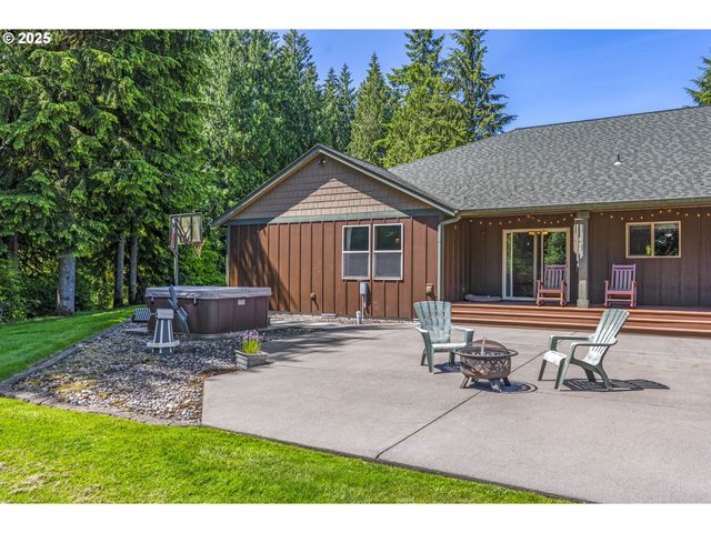175 ELWOOD Rd, Castle Rock, WA 98611
