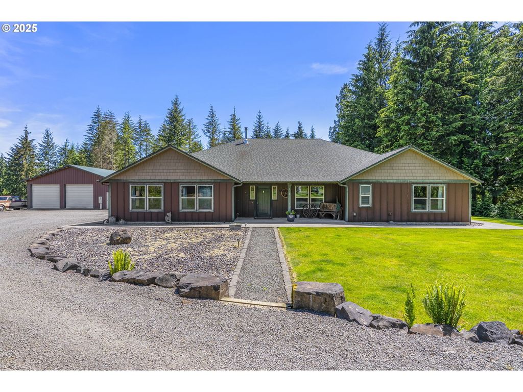 175 ELWOOD Rd, Castle Rock, WA 98611