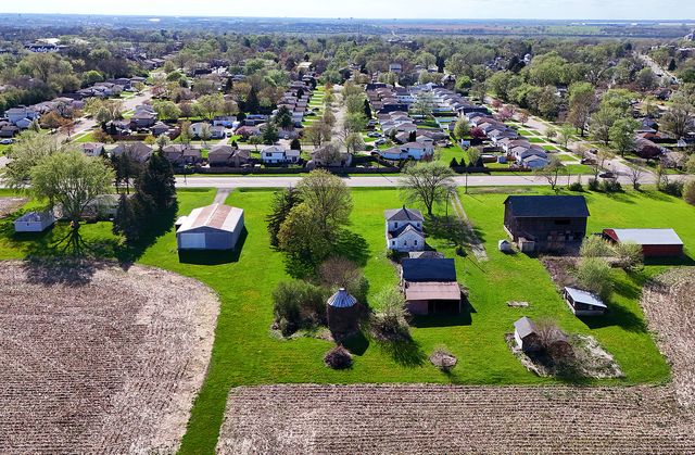 1758 S Briggs Street, Lockport, IL 60441