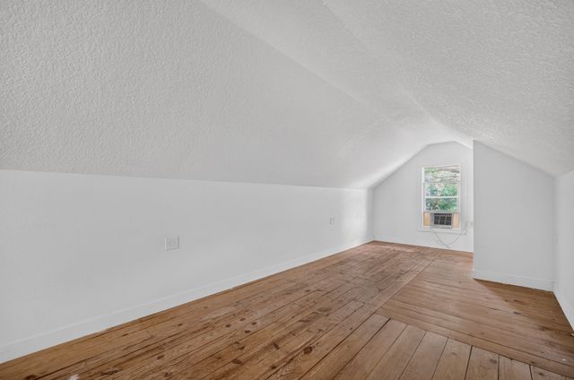 1146 56th Street, Des Moines, IA 50311