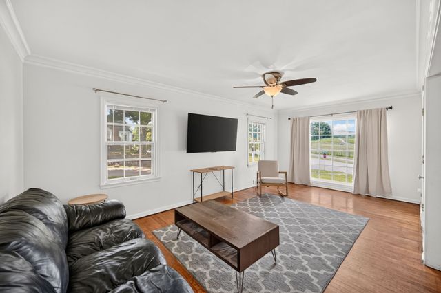 1146 56th Street, Des Moines, IA 50311