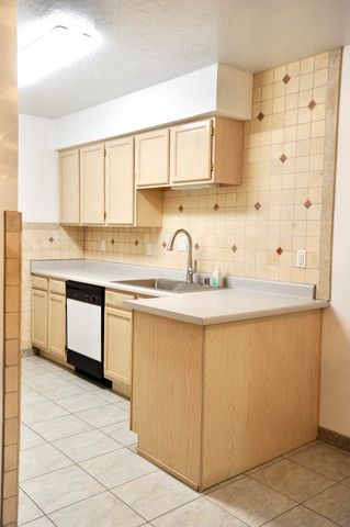 2900 Vista Del Rey NE 31B, Albuquerque, NM 87112