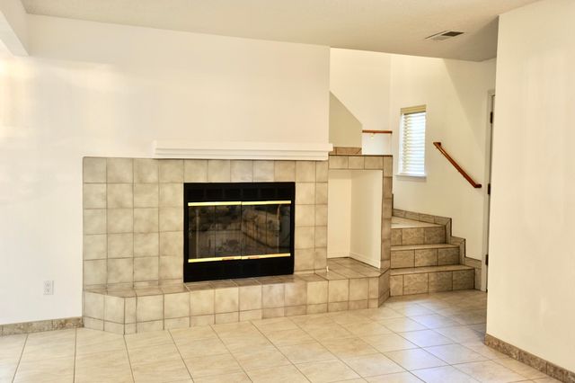 2900 Vista Del Rey NE 31B, Albuquerque, NM 87112