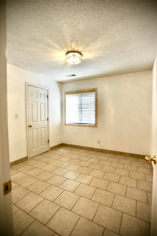 2900 Vista Del Rey NE 31B, Albuquerque, NM 87112