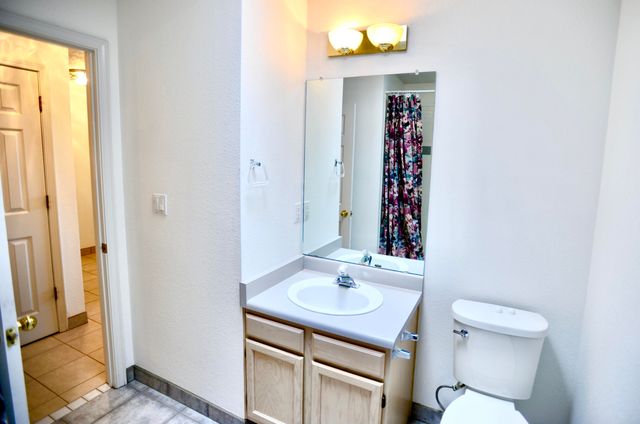 2900 Vista Del Rey NE 31B, Albuquerque, NM 87112